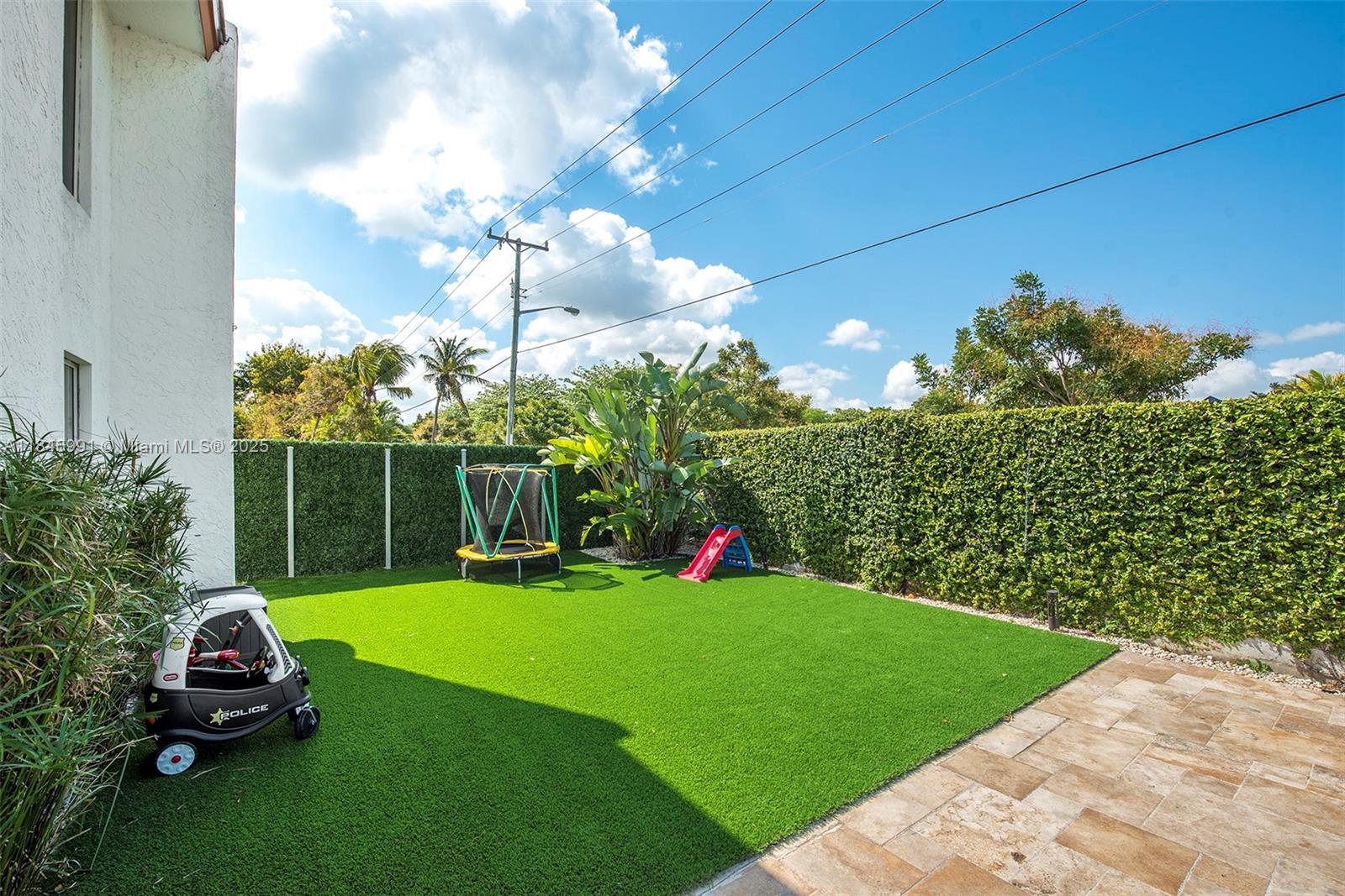 5901 SW 56th Ter South Miami, FL 33143