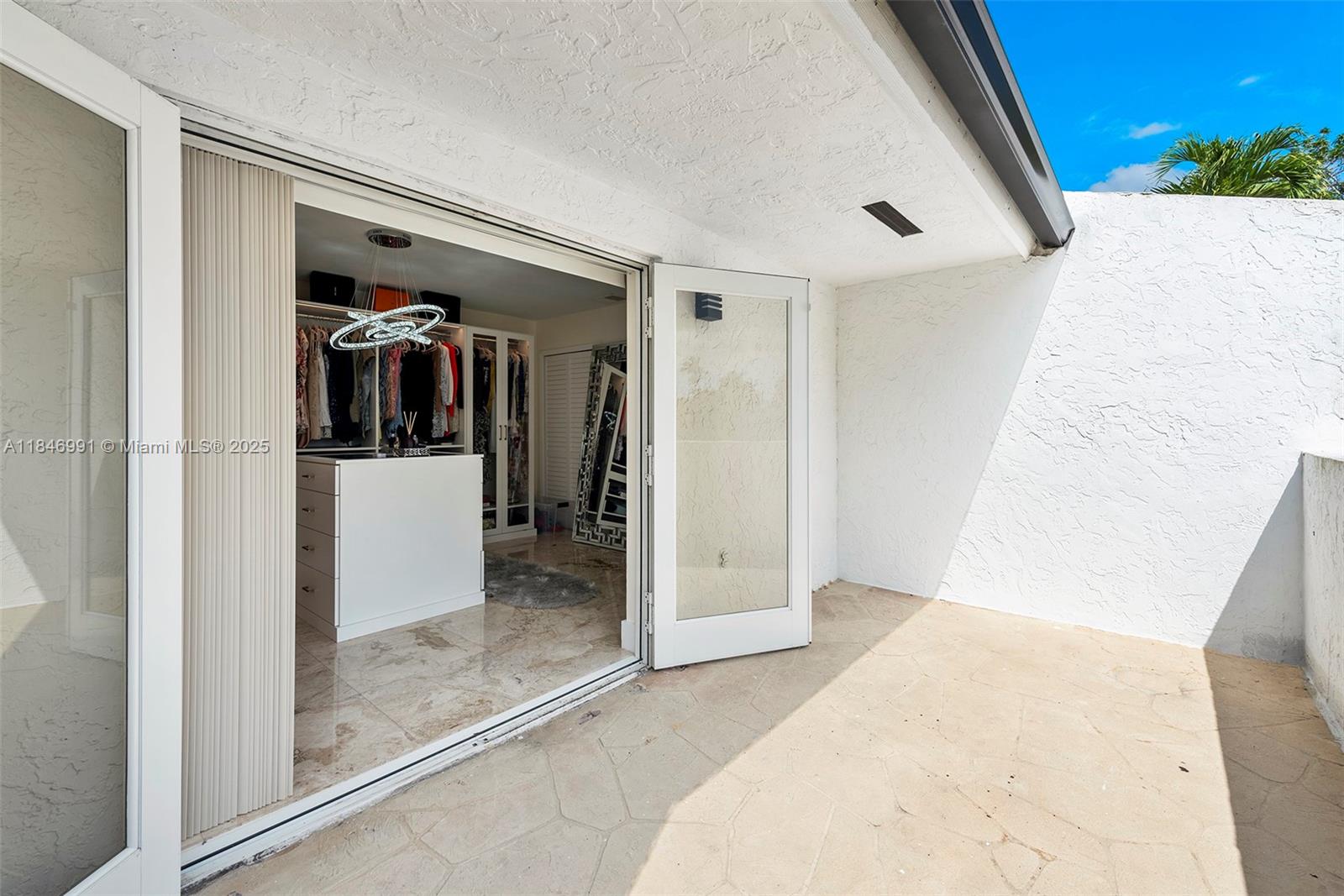 5901 SW 56th Ter South Miami, FL 33143