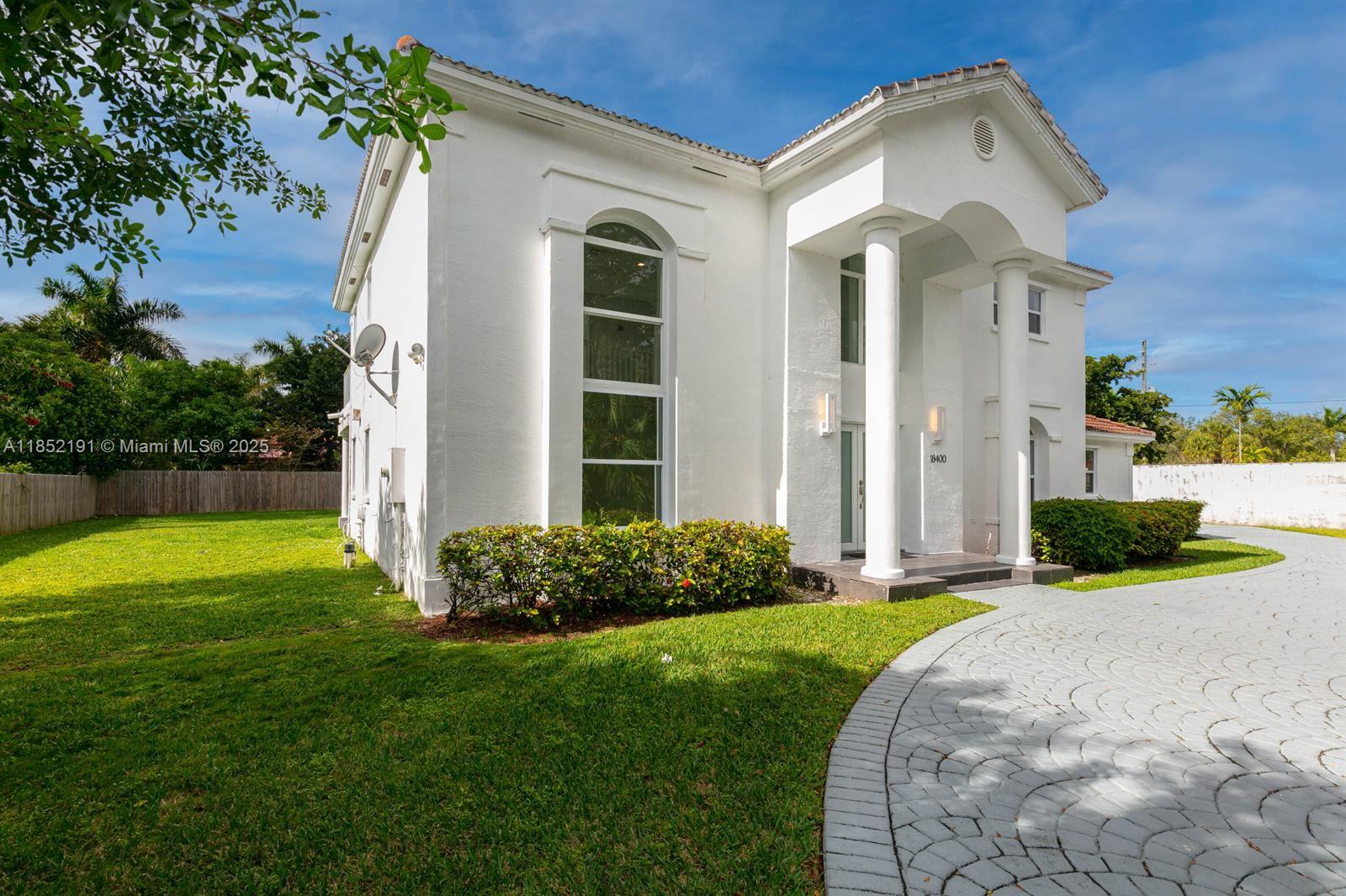 18400 SW 77th Ct