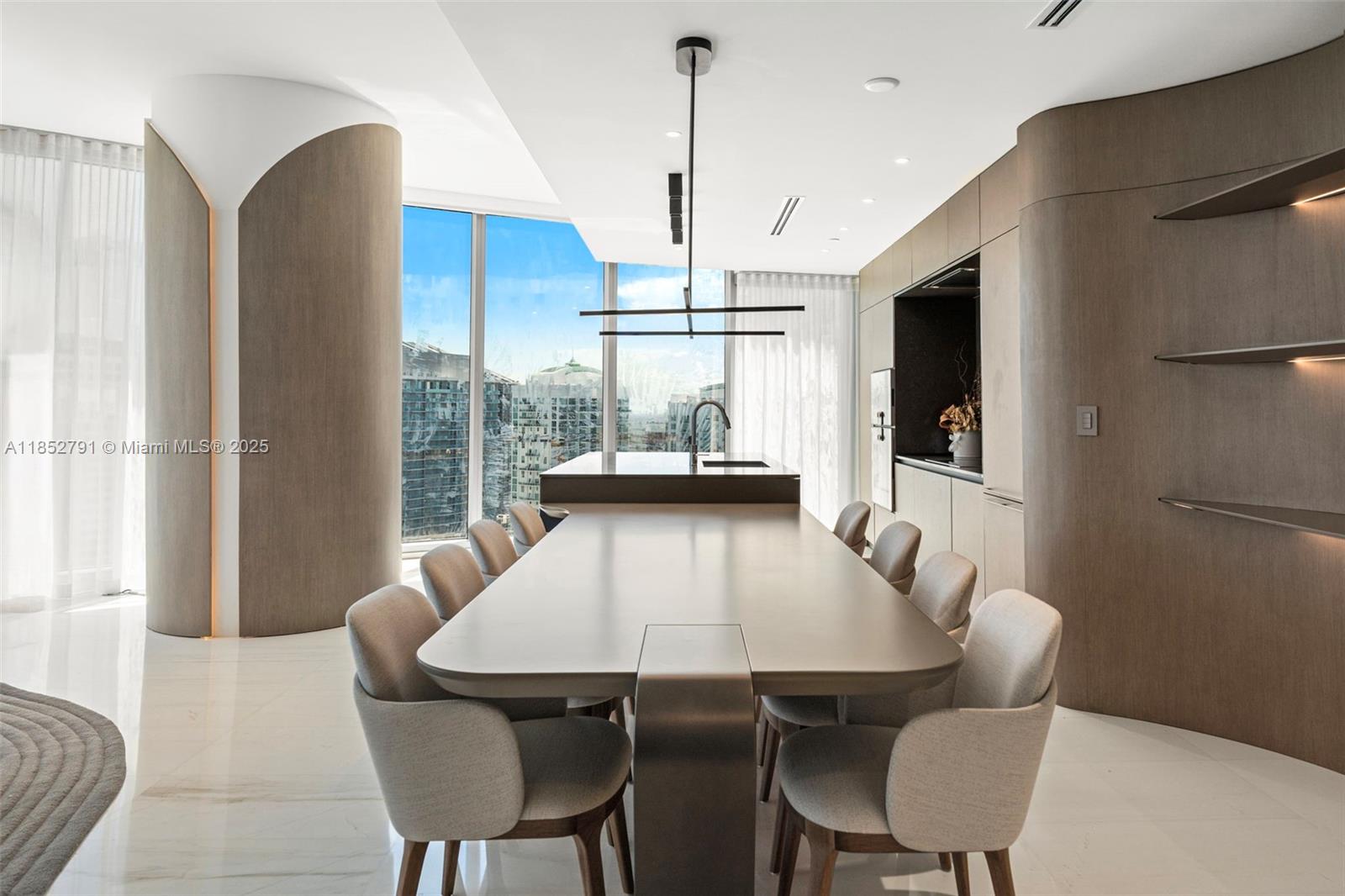 image Aston Martin Residences3