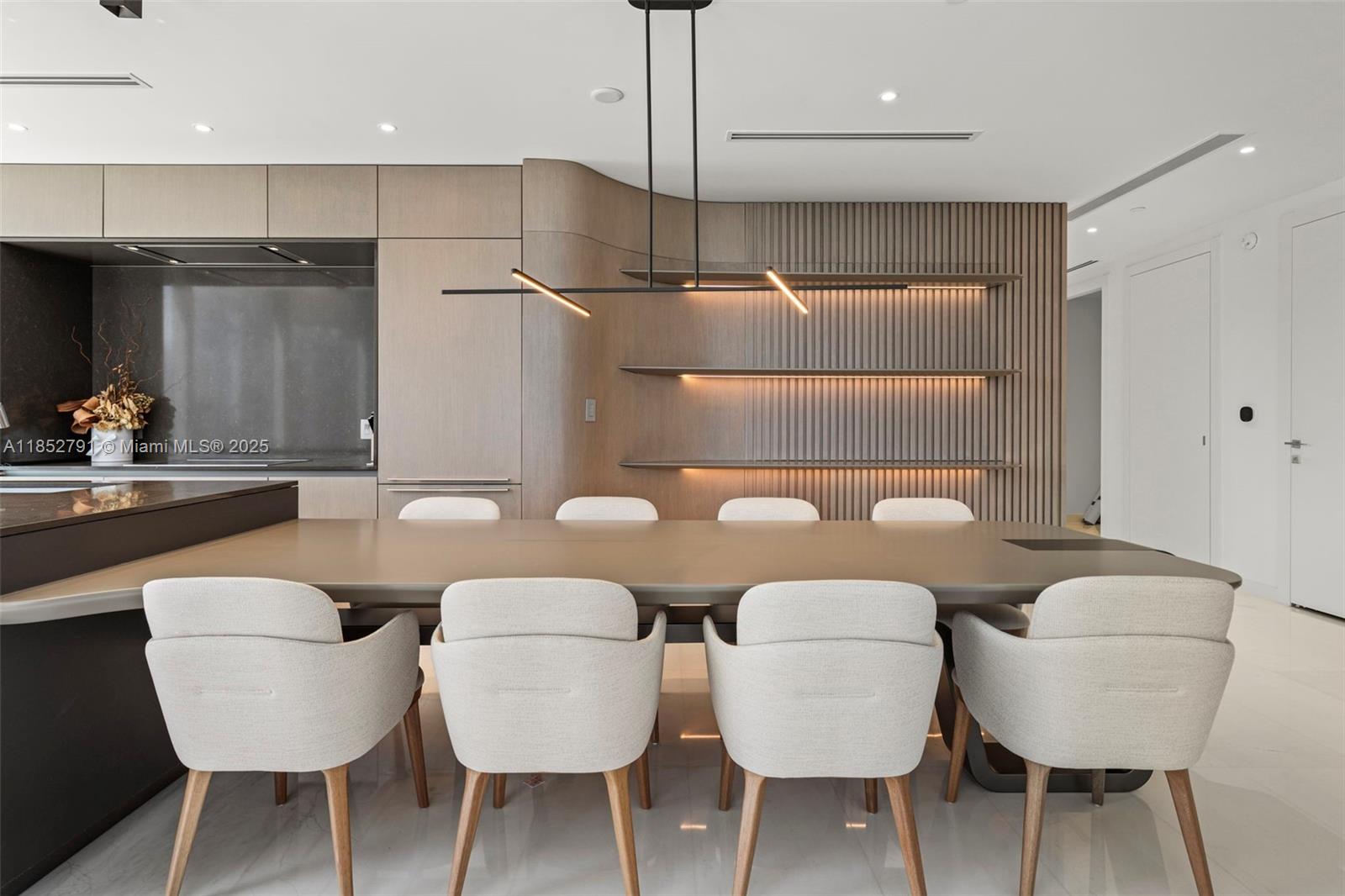 image Aston Martin Residences5