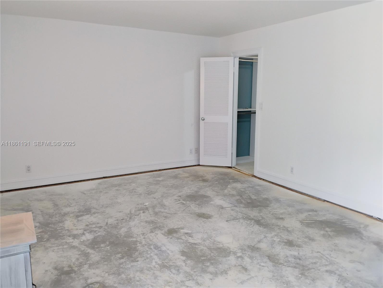 612 NE 27th Ave Hallandale Beach, FL 33009