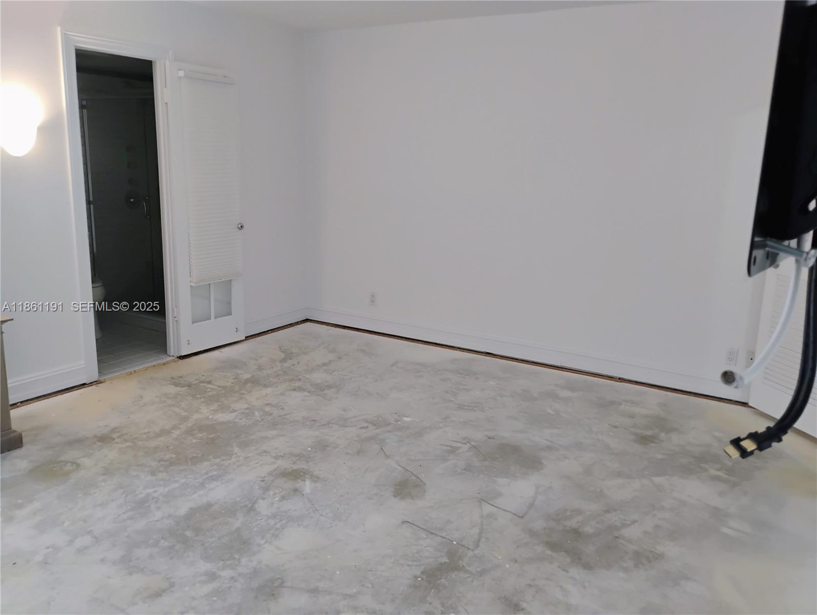 612 NE 27th Ave Hallandale Beach, FL 33009