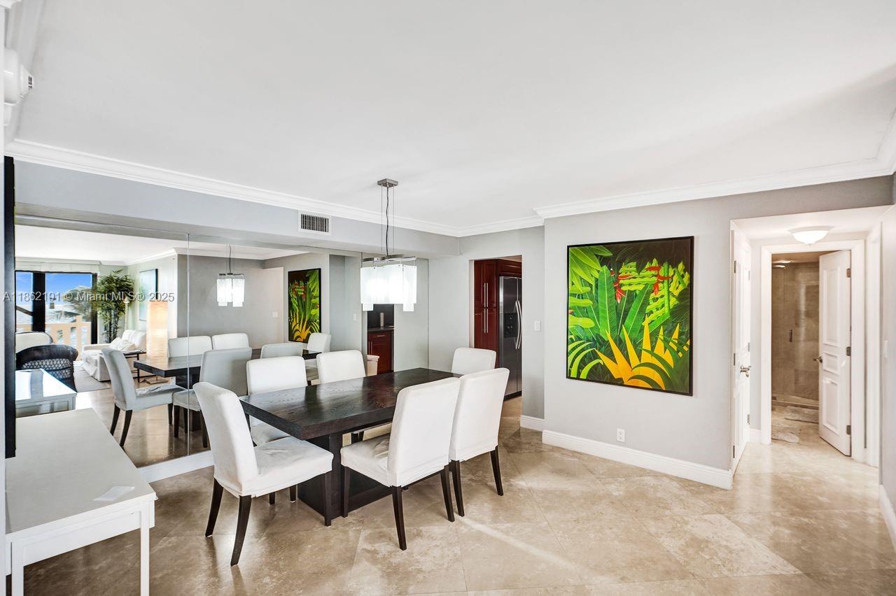 image Towers Of Key Biscayne13