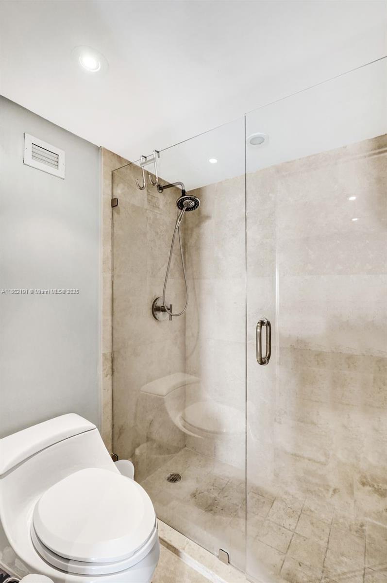image Towers Of Key Biscayne32