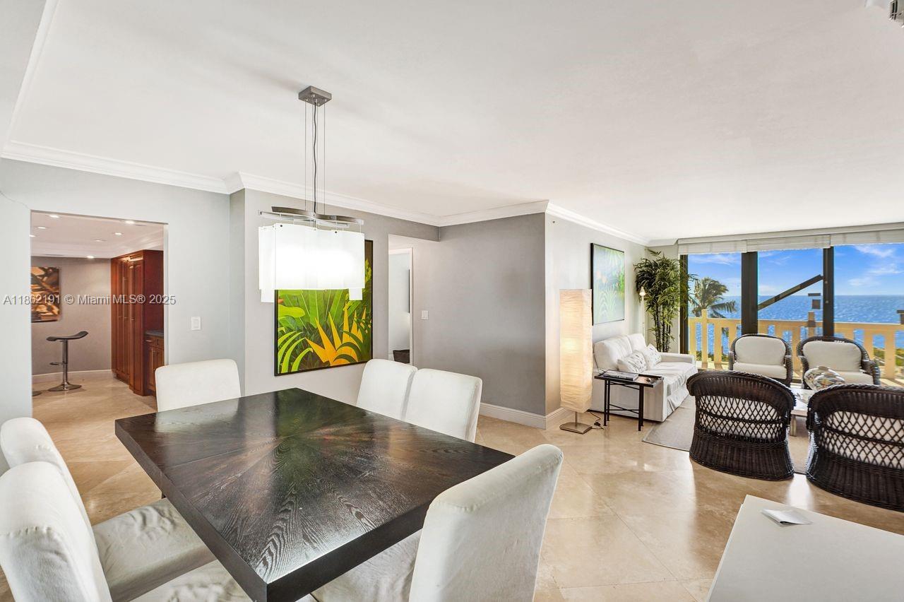 image Towers Of Key Biscayne8