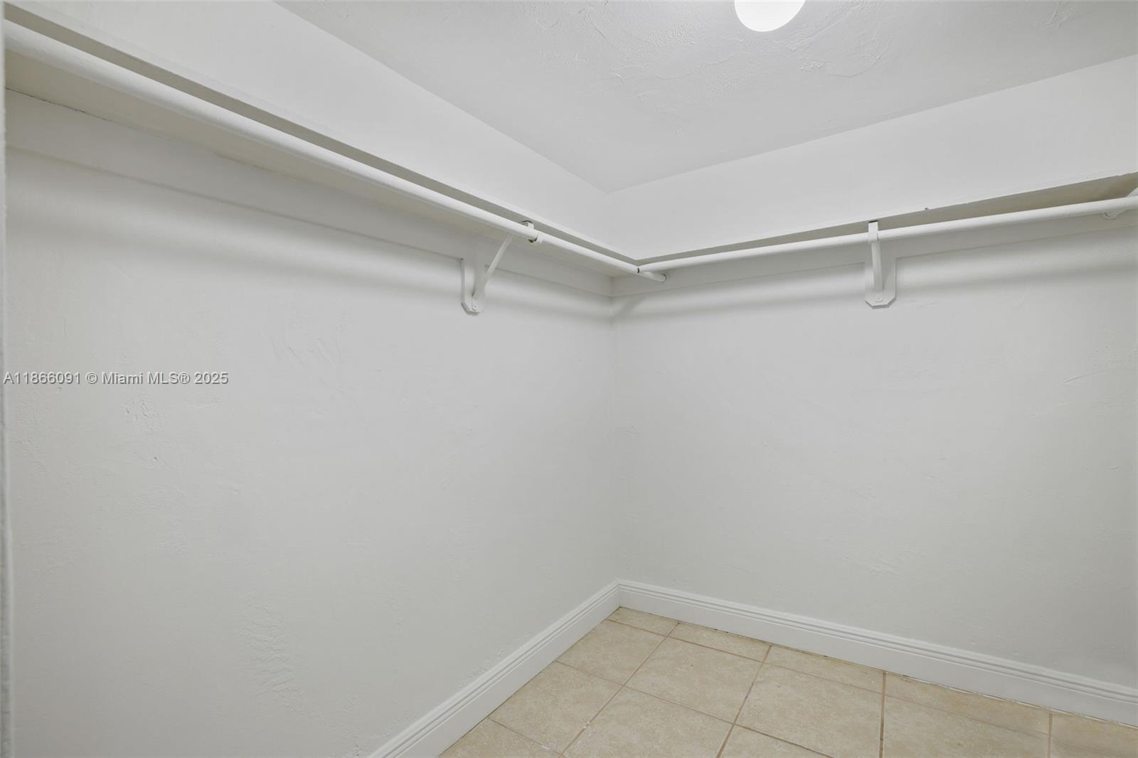 6900 N Kendall Dr #A405 Pinecrest, FL 33156