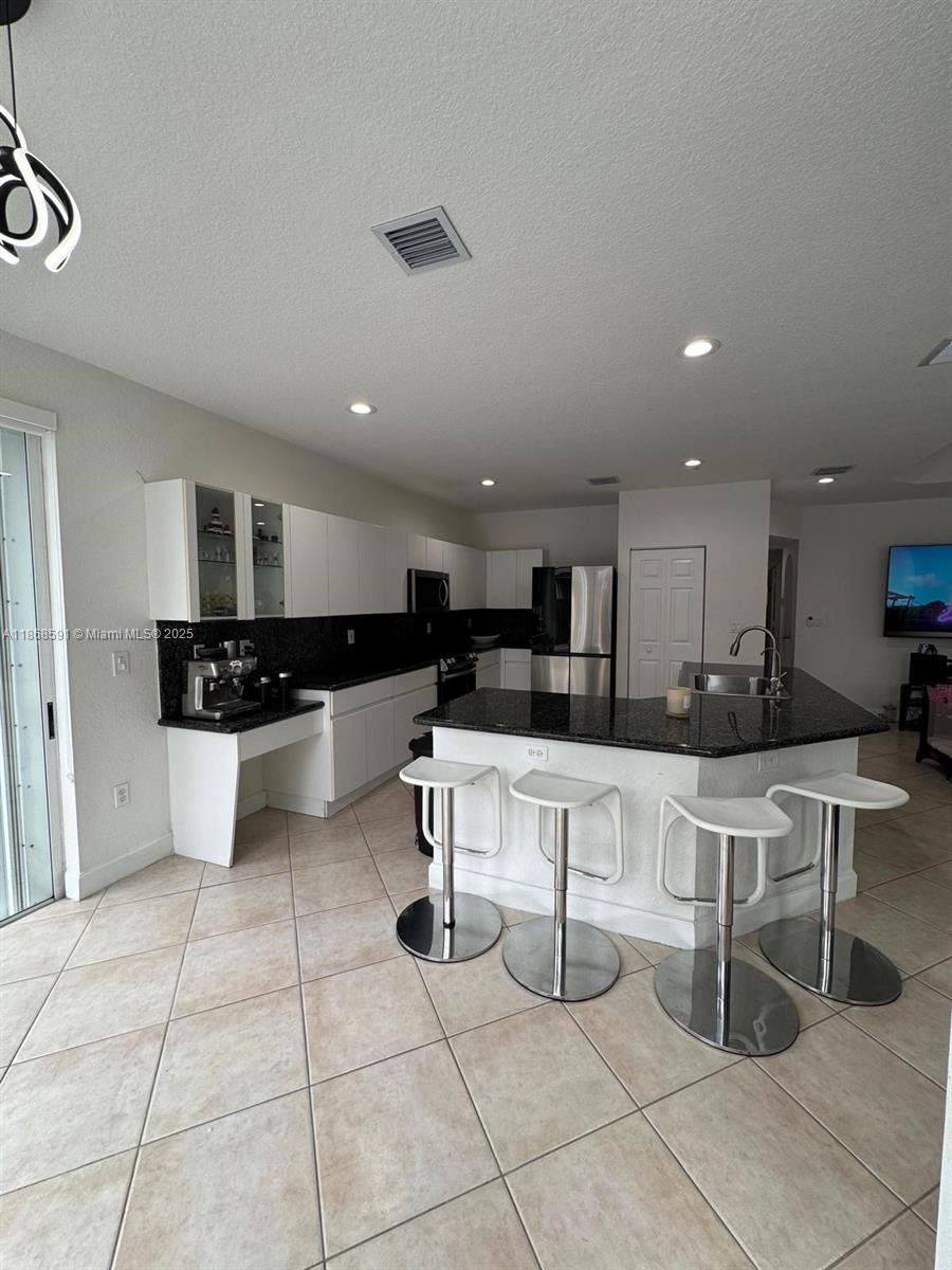 10873 NW 71st St Doral, FL 33178