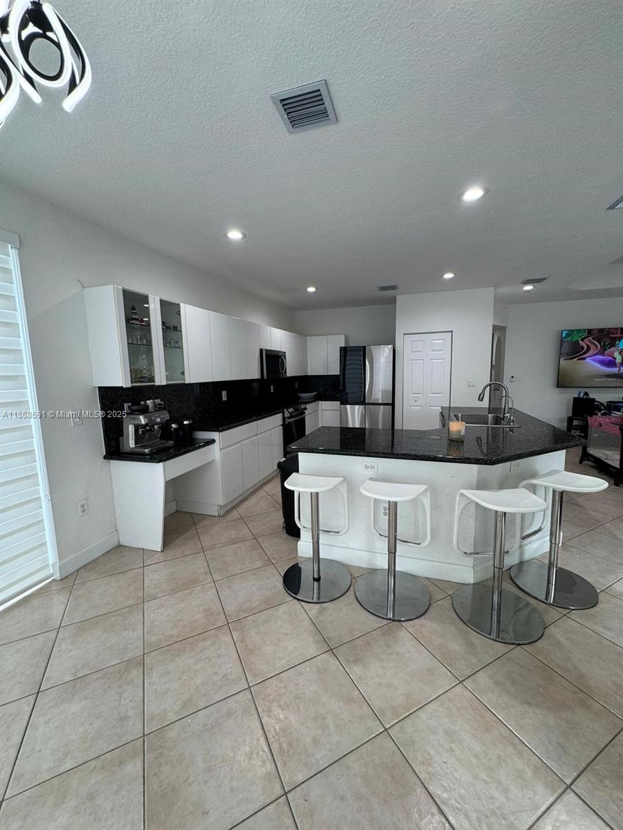 10873 NW 71st St Doral, FL 33178