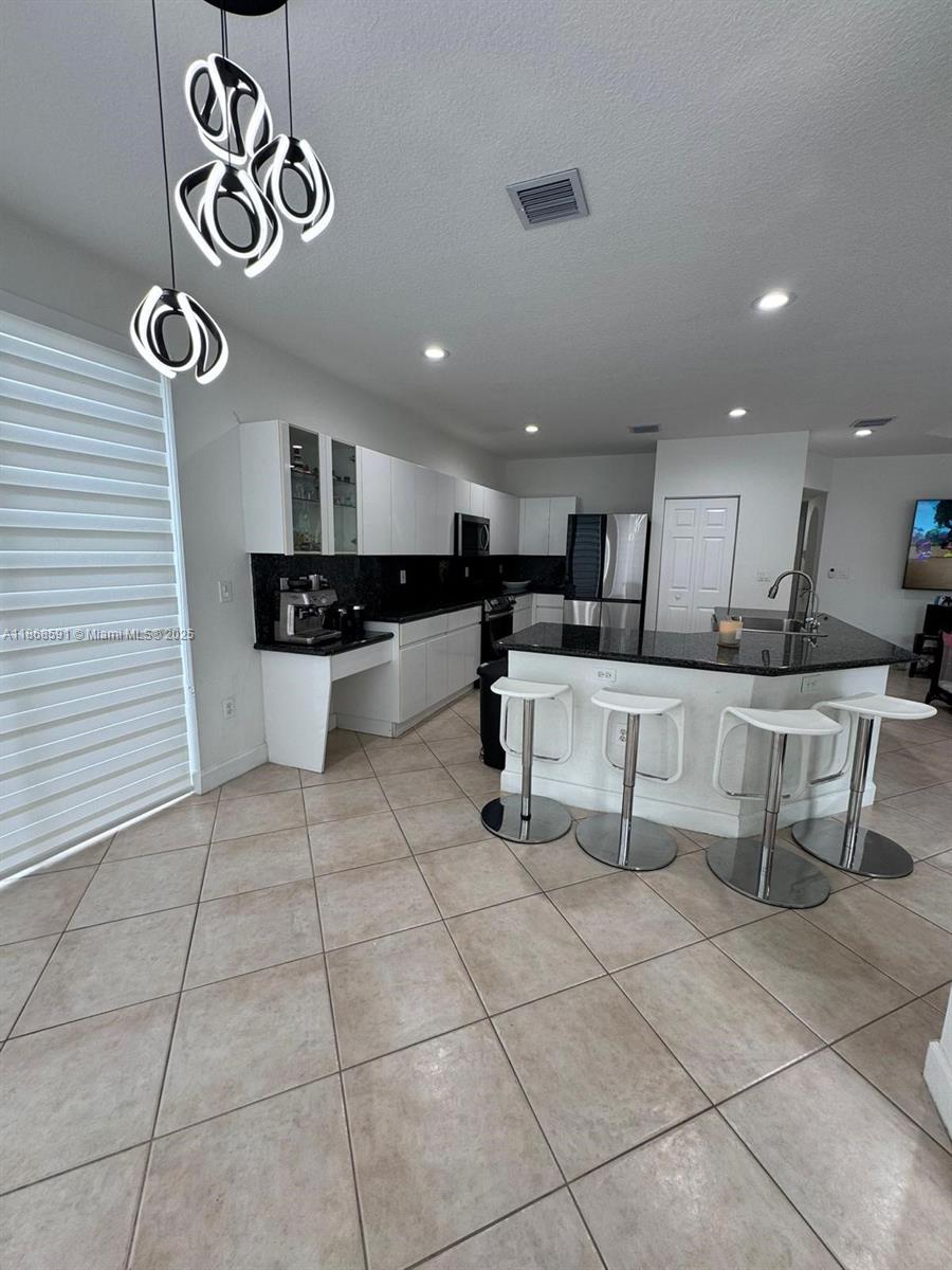 10873 NW 71st St Doral, FL 33178