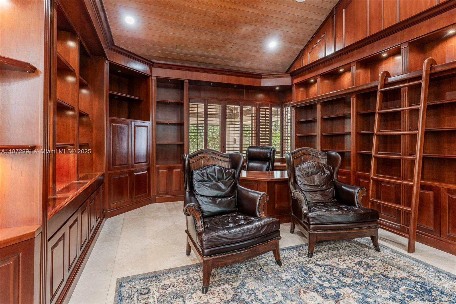 6190 SW 102nd St Pinecrest, FL 33156