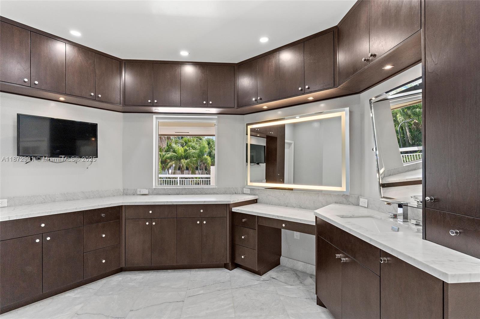 6190 SW 102nd St Pinecrest, FL 33156