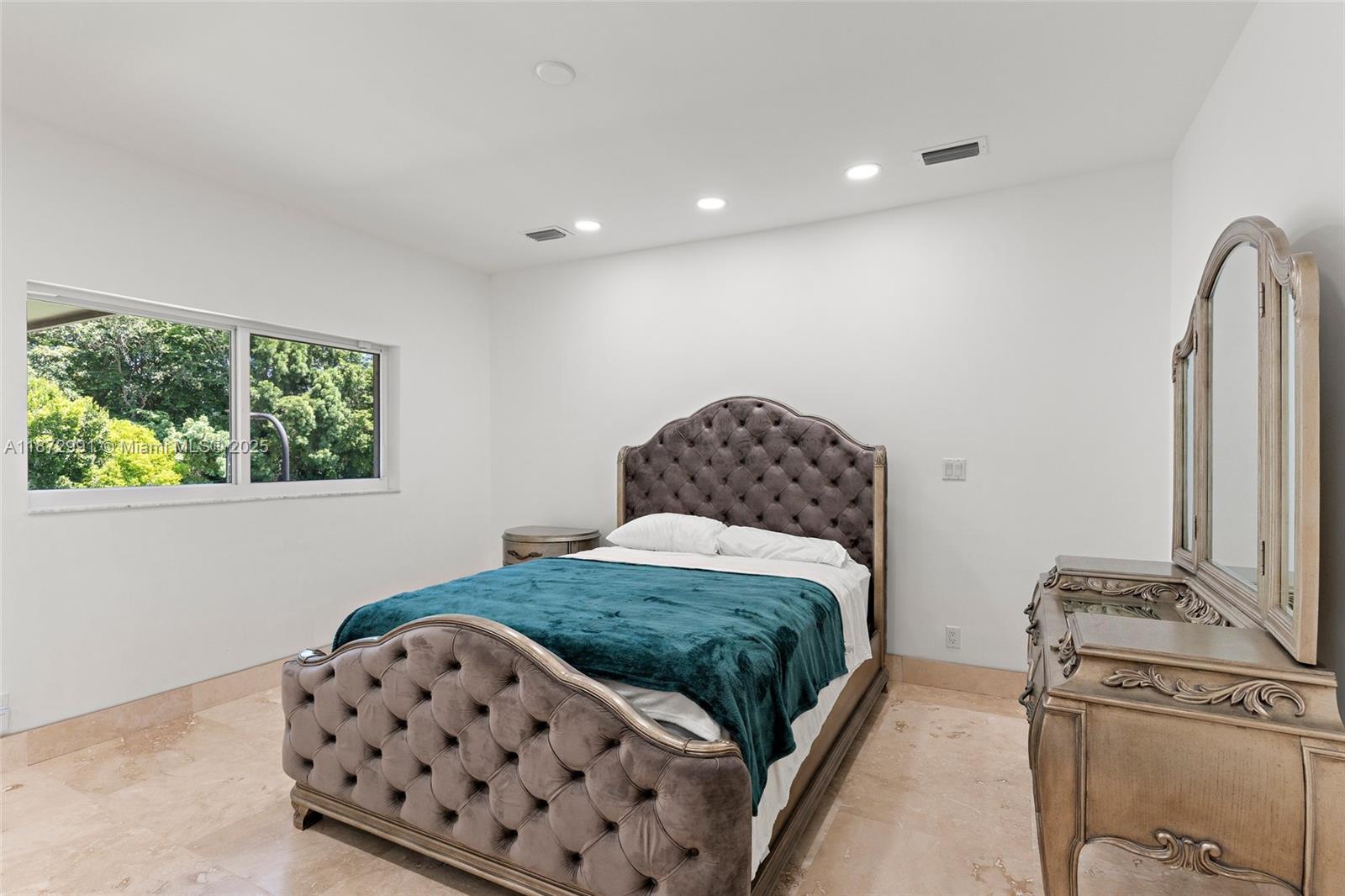 6190 SW 102nd St Pinecrest, FL 33156