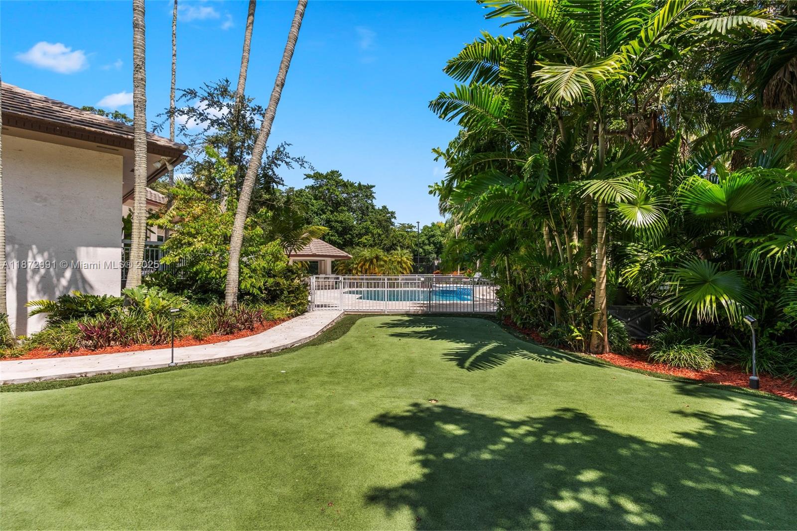 6190 SW 102nd St Pinecrest, FL 33156