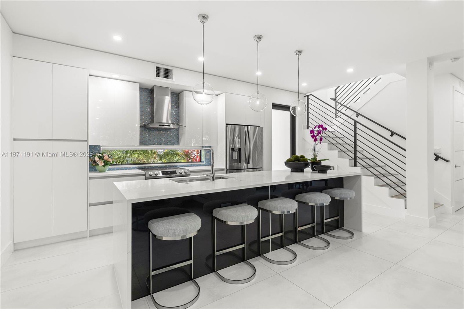 2679 NE 8th Ave Wilton Manors, FL 33334