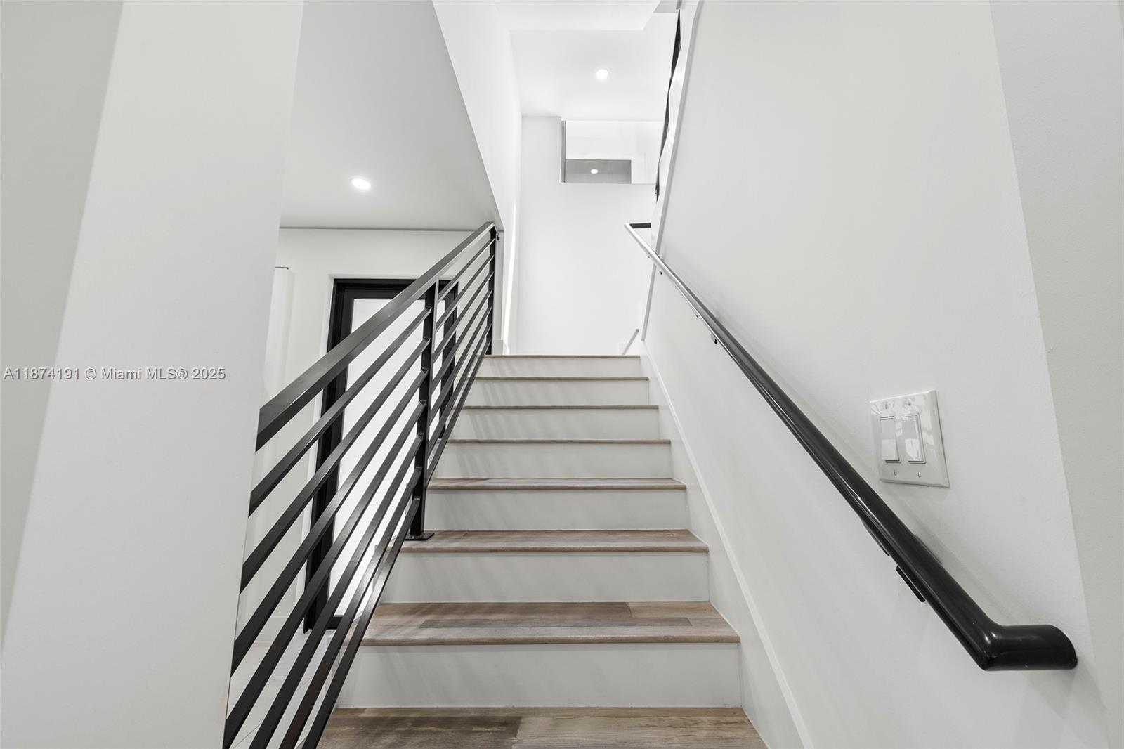 2679 NE 8th Ave Wilton Manors, FL 33334