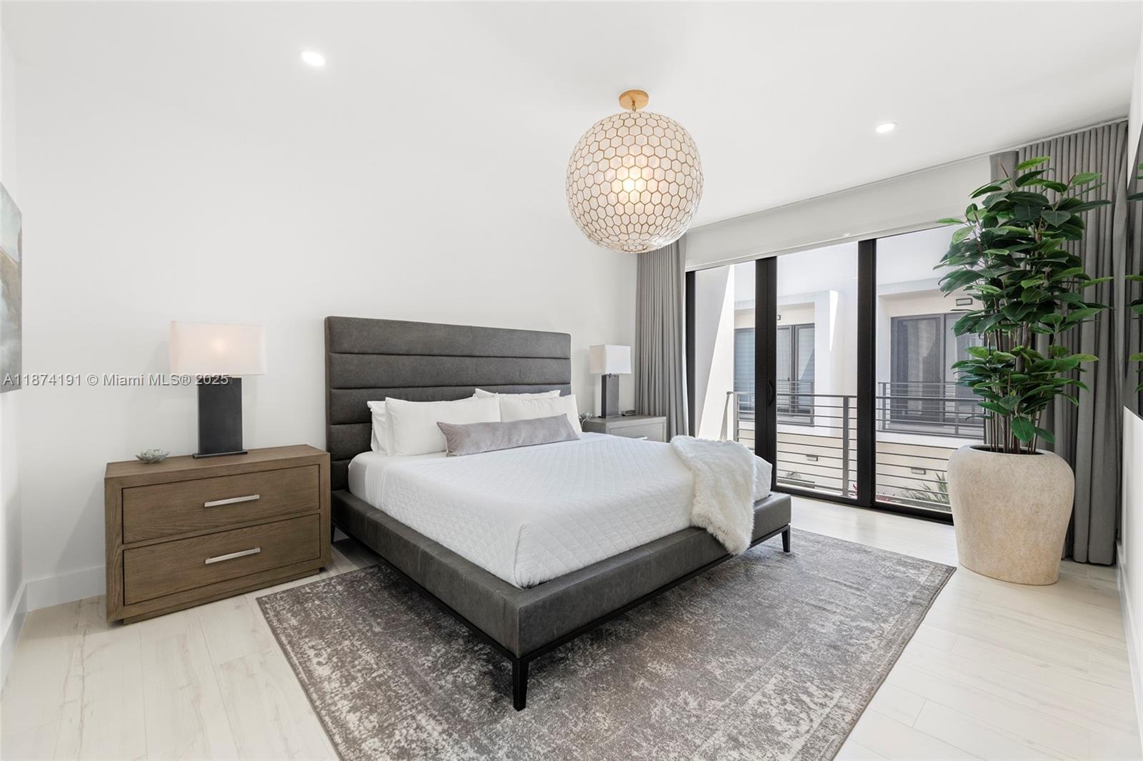 2679 NE 8th Ave Wilton Manors, FL 33334