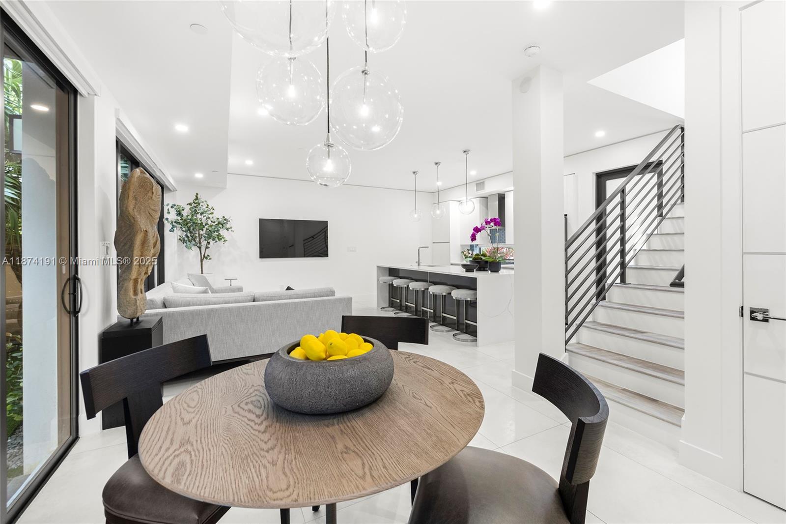 2679 NE 8th Ave Wilton Manors, FL 33334