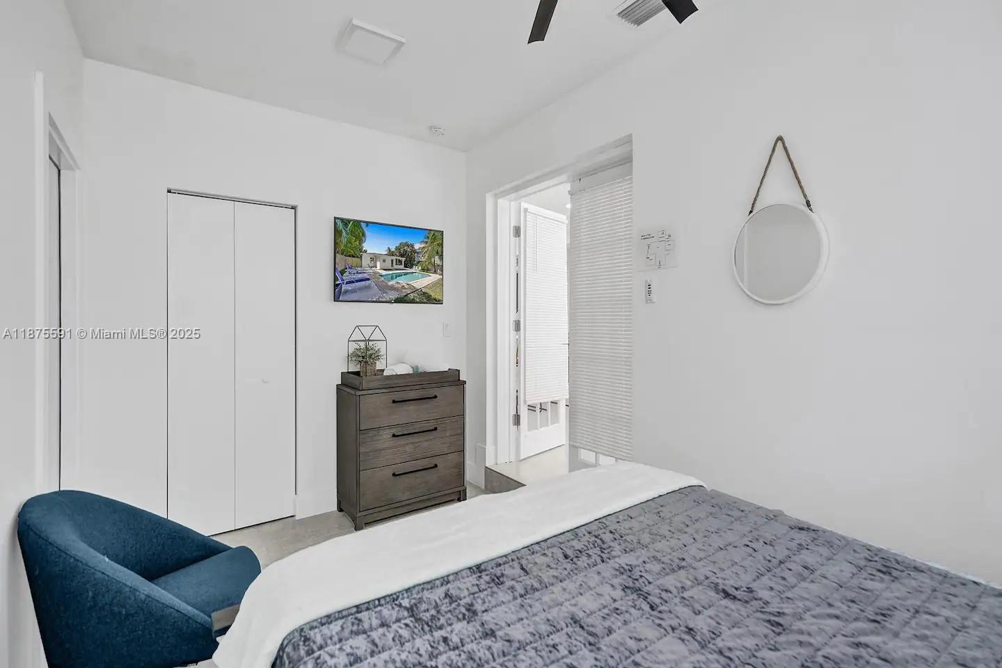 1100 NE 17th Way Fort Lauderdale, FL 33304