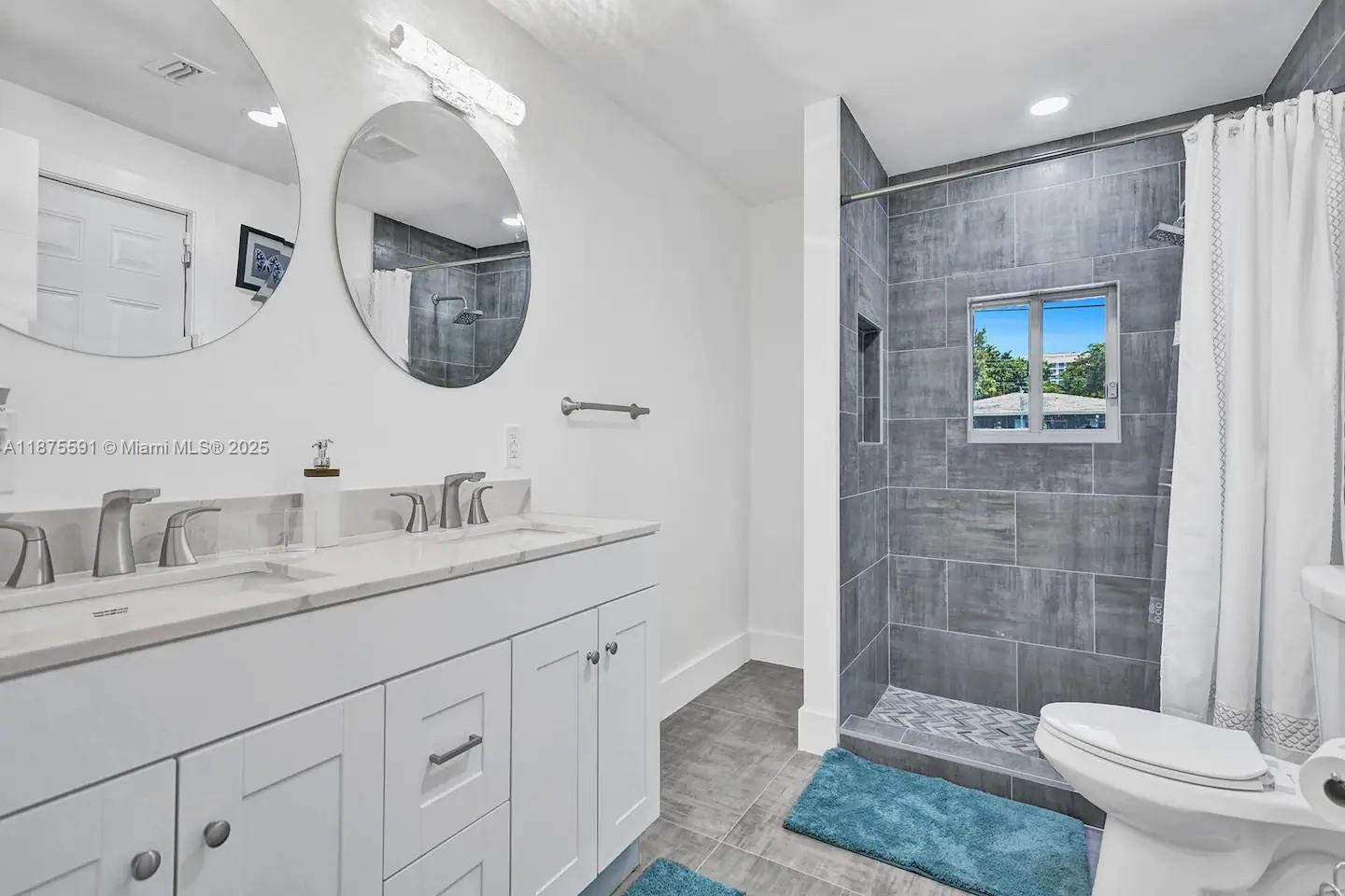 1100 NE 17th Way Fort Lauderdale, FL 33304