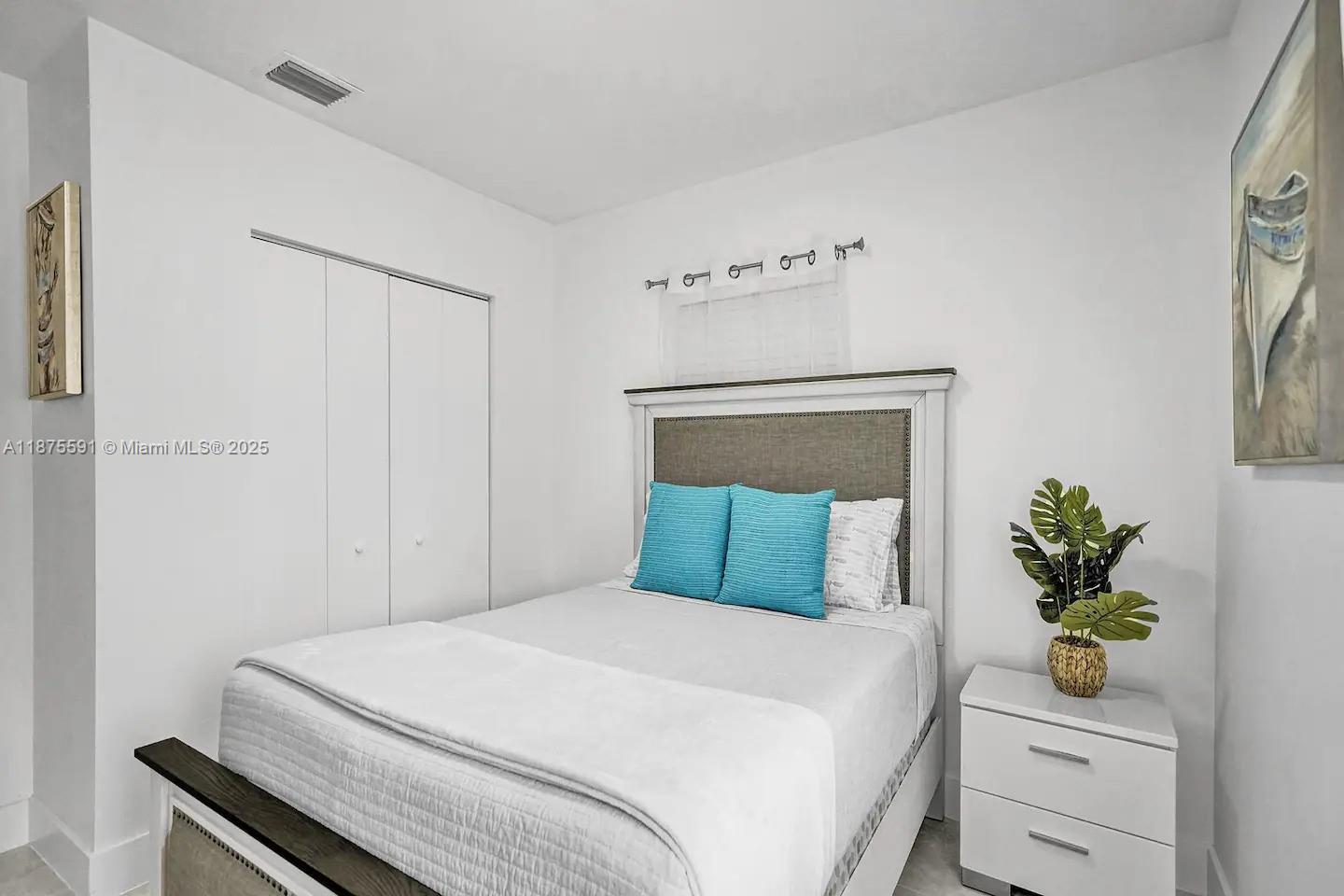 1100 NE 17th Way Fort Lauderdale, FL 33304