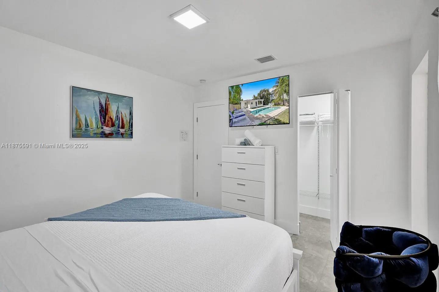 1100 NE 17th Way Fort Lauderdale, FL 33304