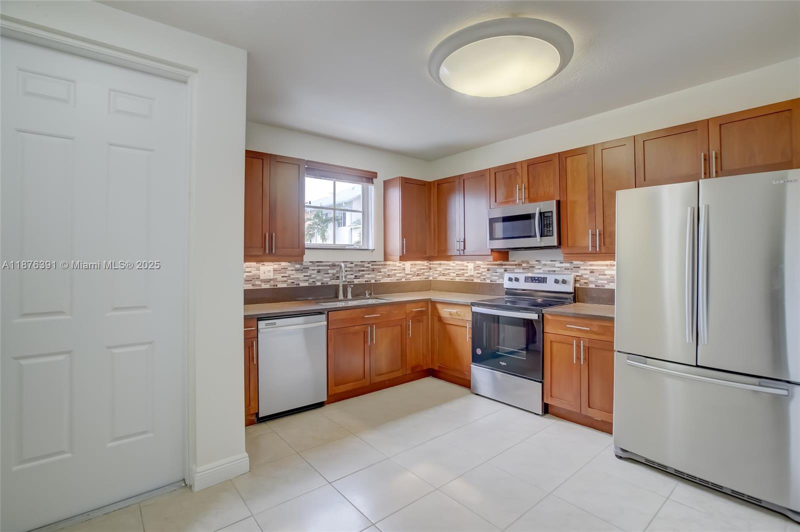 406 SW 14th Ave #406 Fort Lauderdale, FL 33312 406 SW 14th Ave #406 Fort Lauderdale, FL 33312