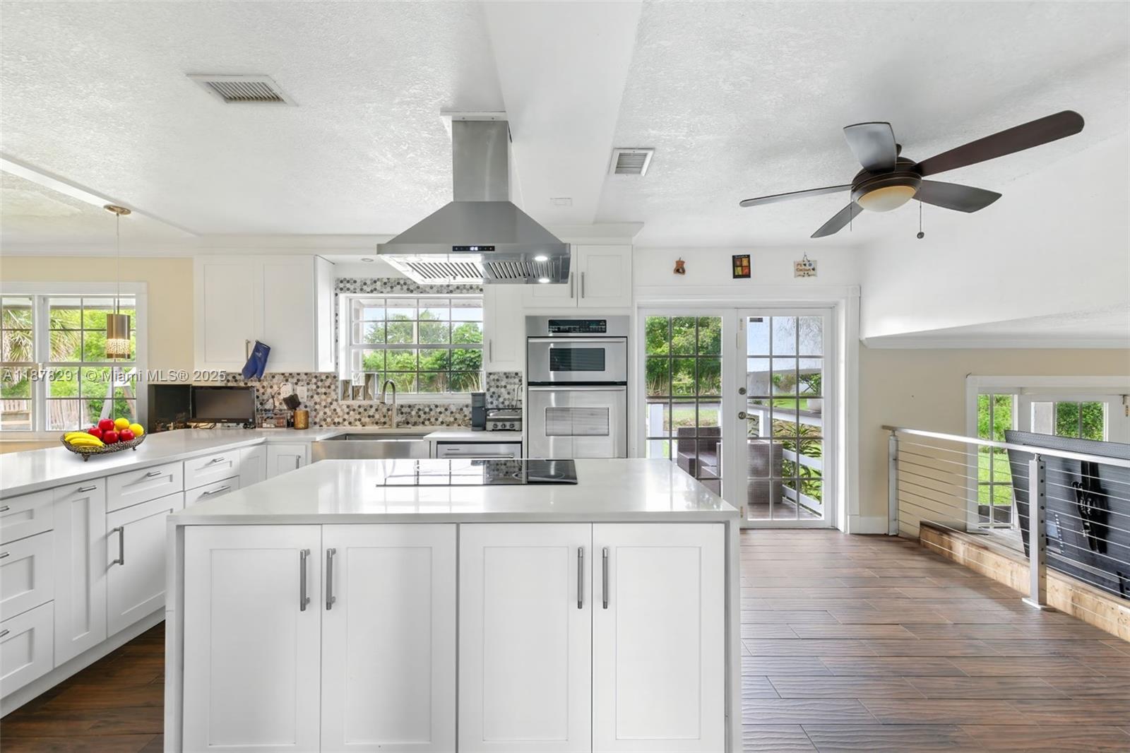 16530 Royal Poinciana Ct