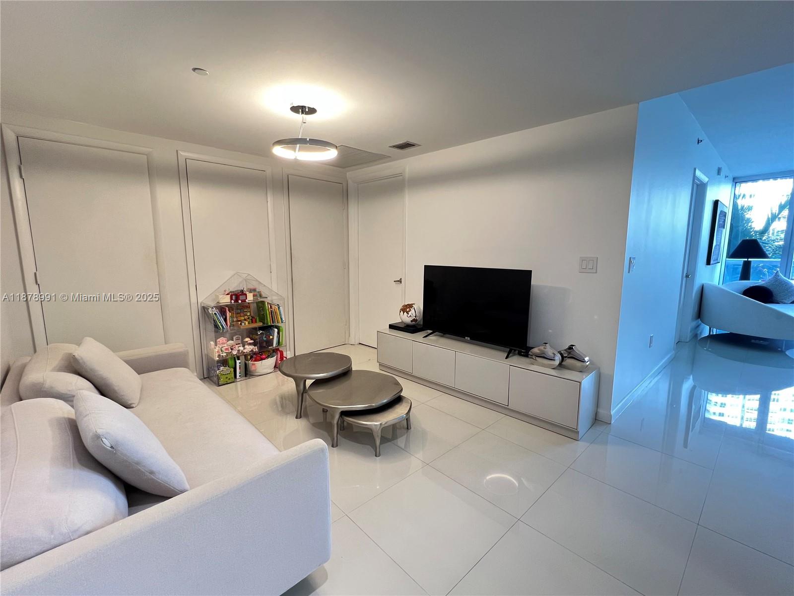 image Icon Brickell No Two2