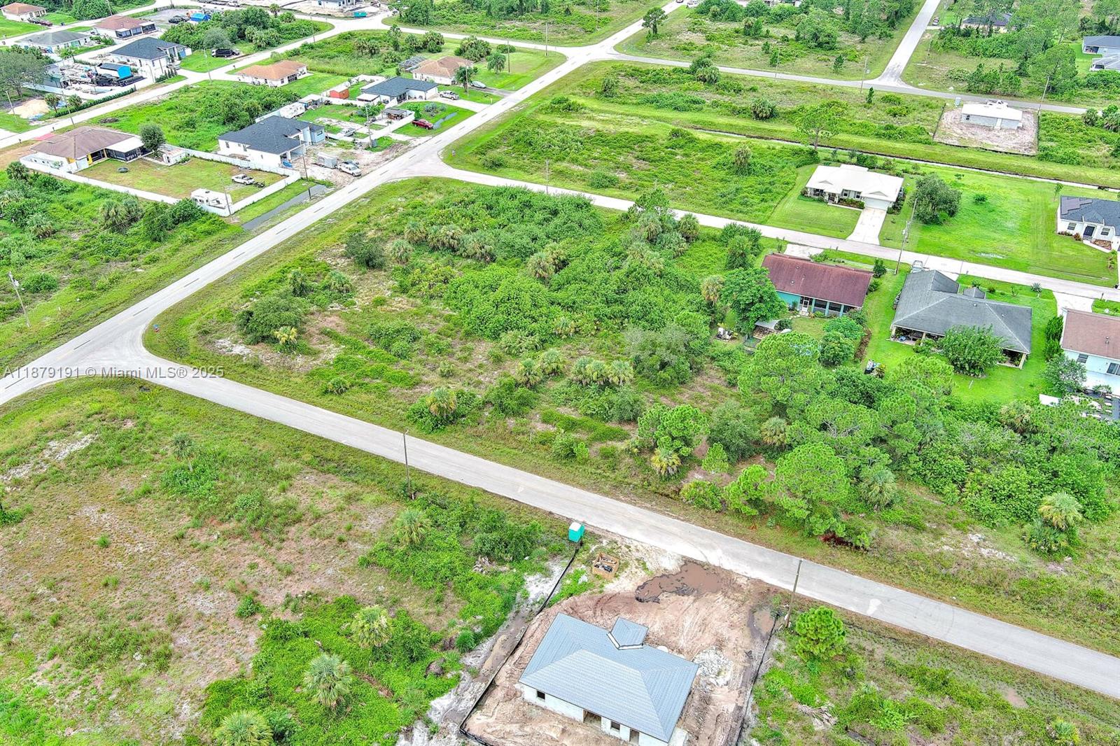 928 Norfolk Ave S Lehigh Acres, FL 33974