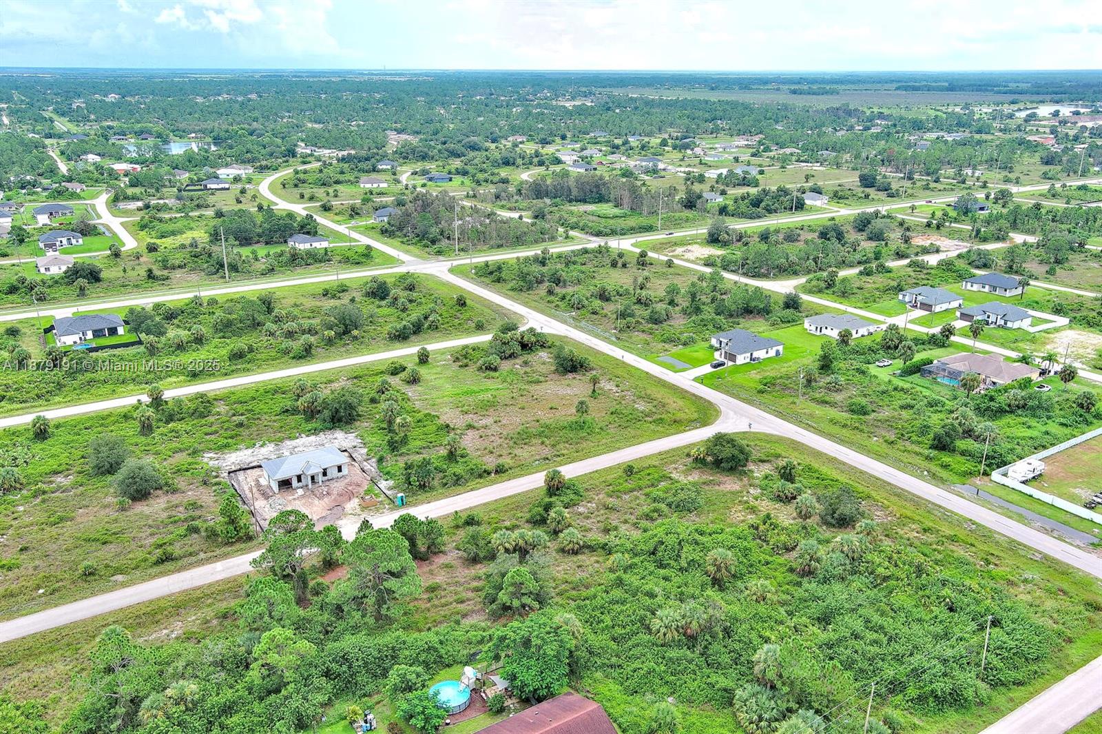 928 Norfolk Ave S Lehigh Acres, FL 33974