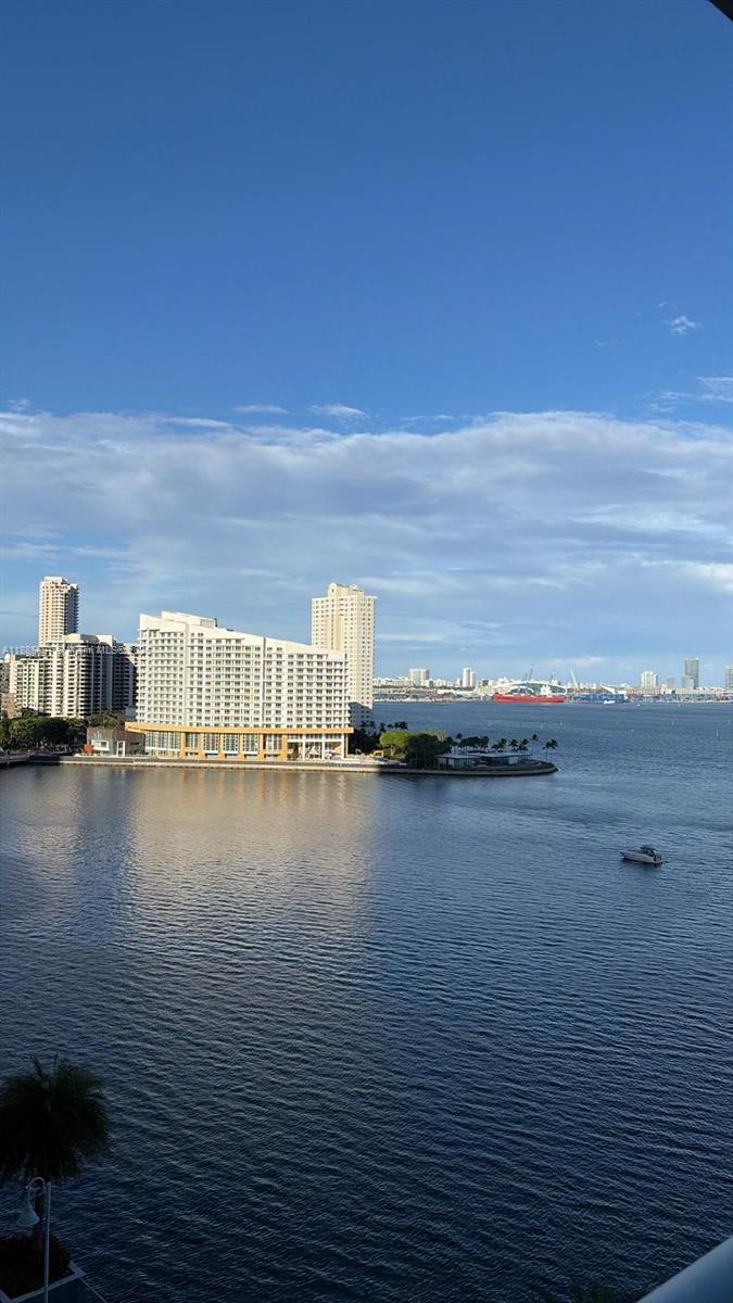 image The Mark On Brickell10