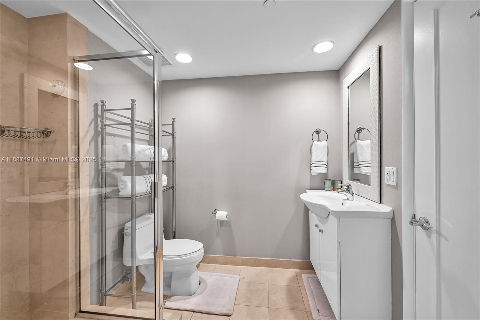 1850 S Ocean Dr #1507 Hallandale Beach, FL 33009