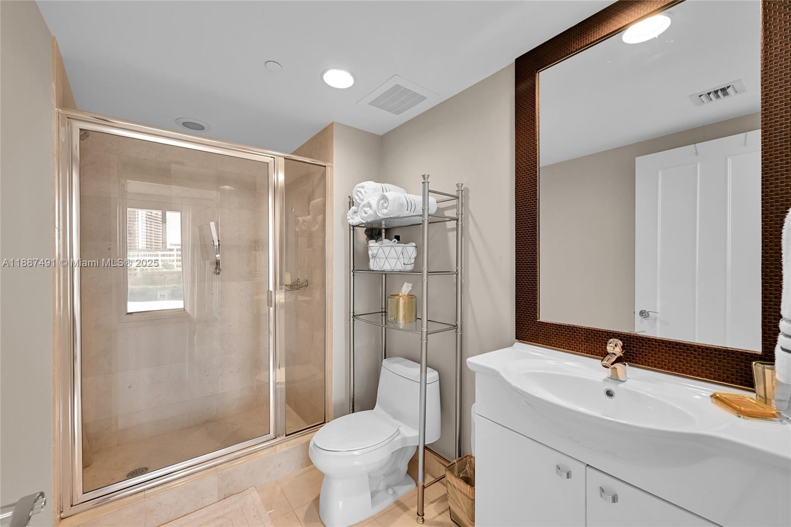 1850 S Ocean Dr #1507 Hallandale Beach, FL 33009