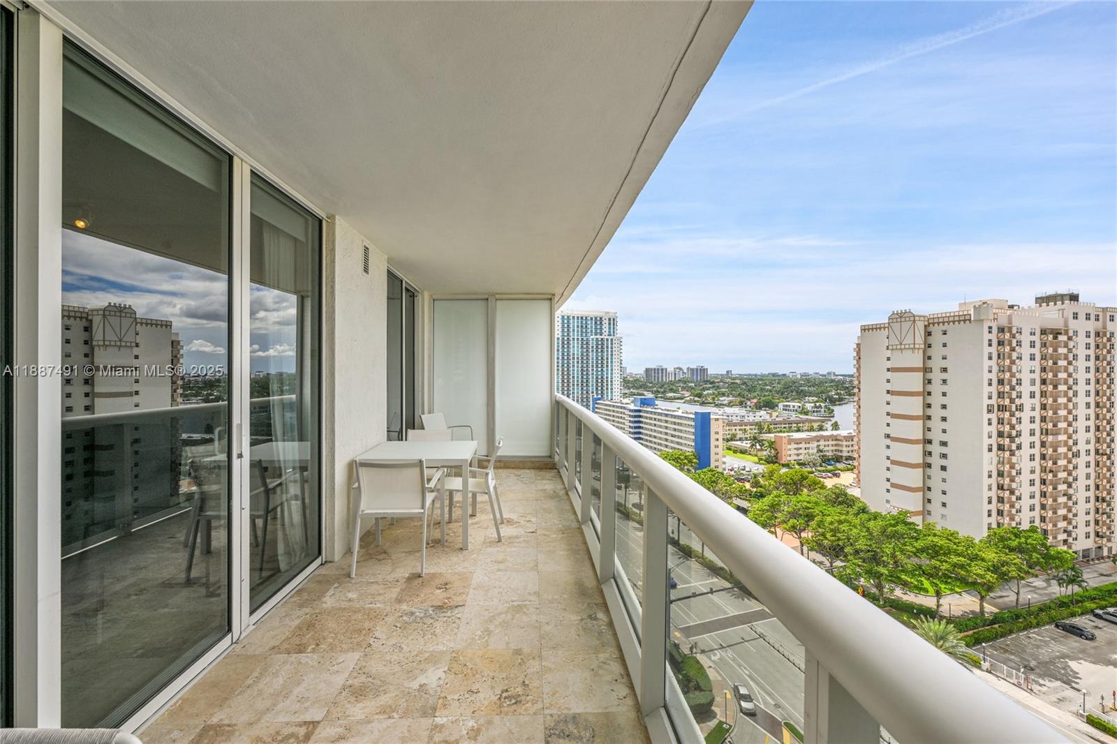 1850 S Ocean Dr #1507 Hallandale Beach, FL 33009