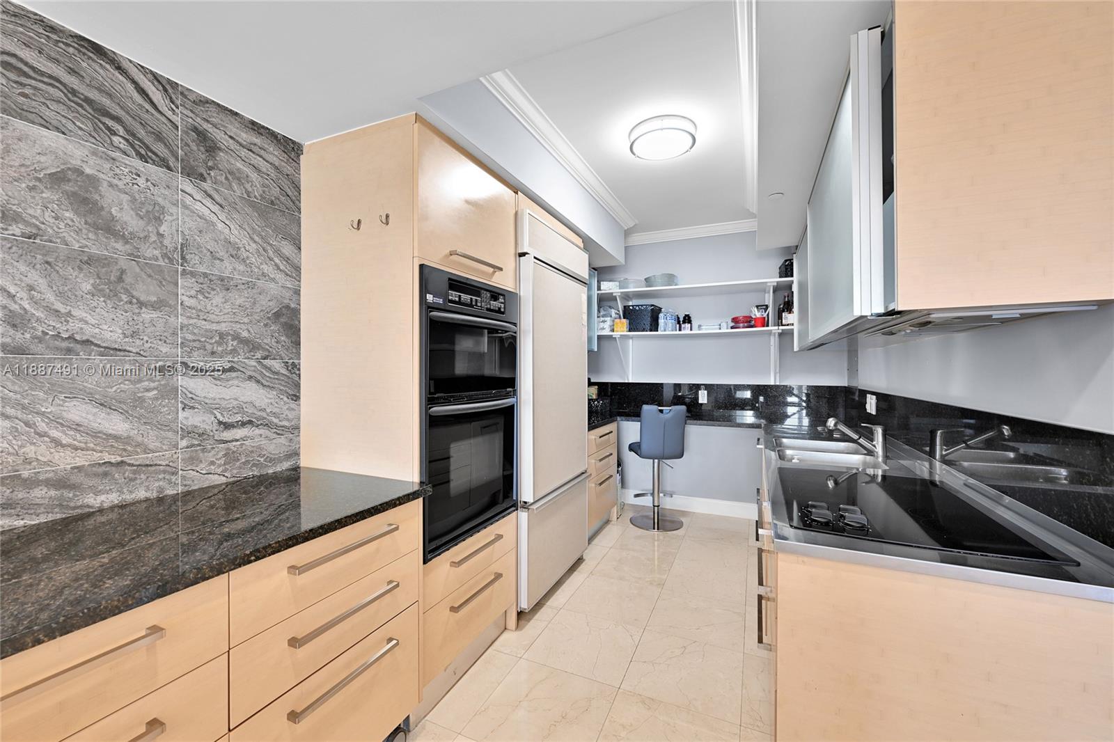 1850 S Ocean Dr #1507 Hallandale Beach, FL 33009