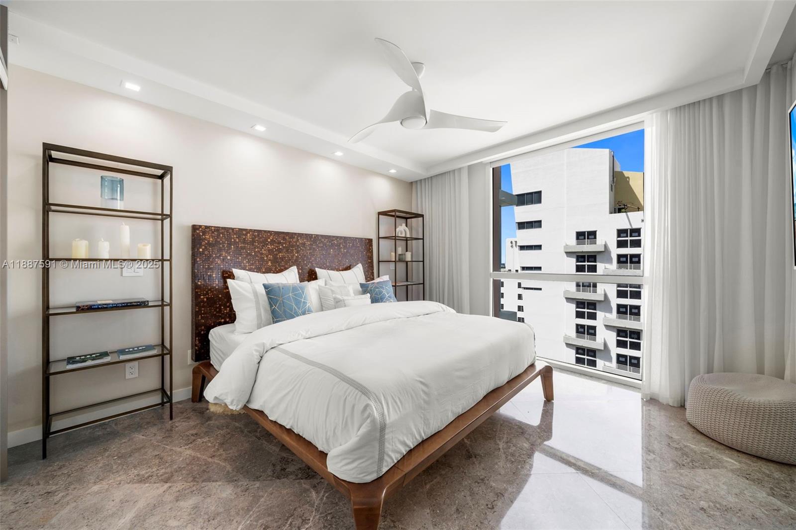 1500 Ocean Dr #UPH-5 Miami Beach, FL 33139