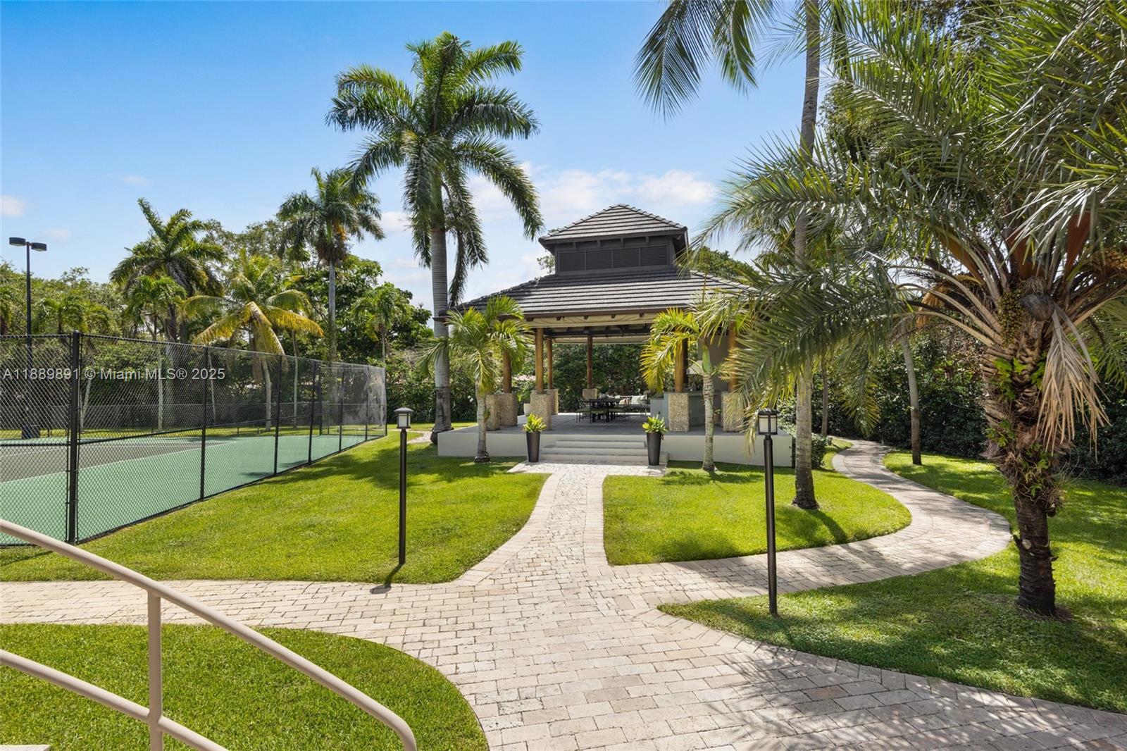 14200 Farmer Rd Palmetto Bay, FL 33158