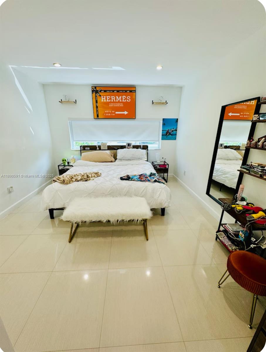 Undisclosed Address Surfside, FL 33154