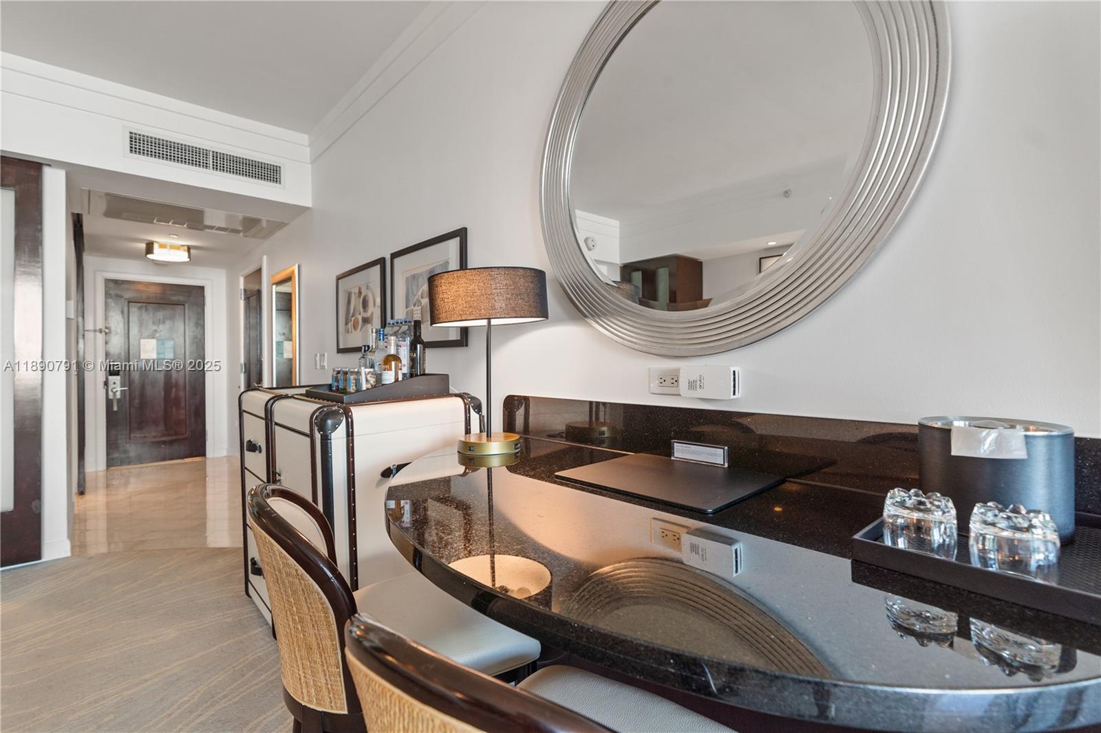 image Fontainebleau Iii19