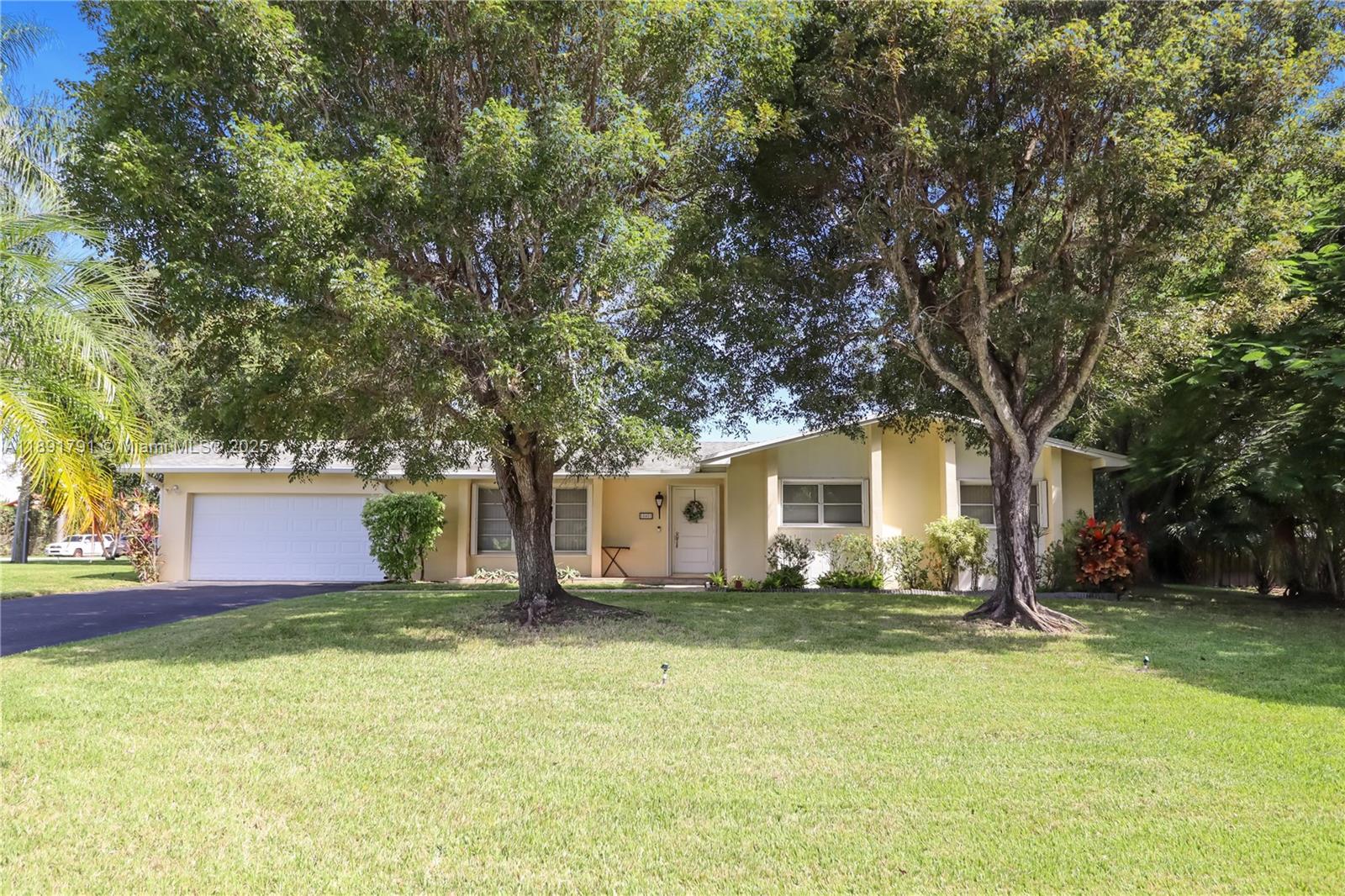 18401 SW 86th Ct