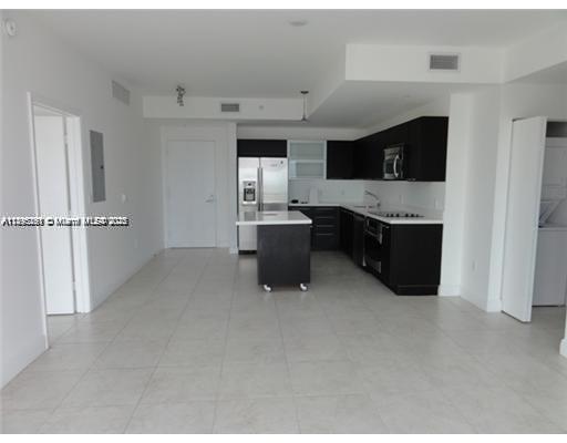 90 SW 3rd St #2907