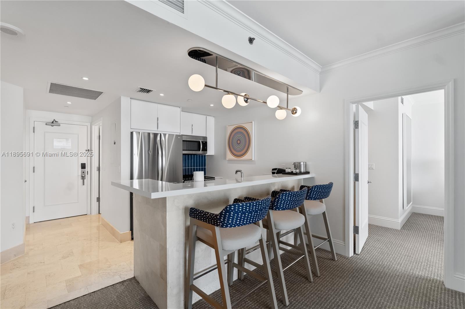 4401 Collins Ave #2011 Miami Beach, FL 33140