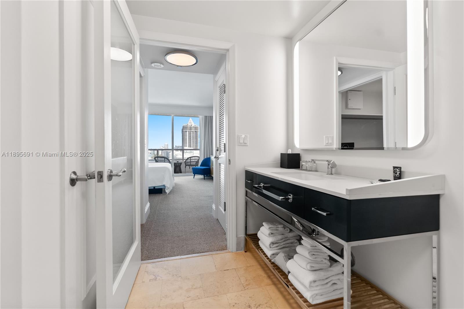 4401 Collins Ave #2011 Miami Beach, FL 33140