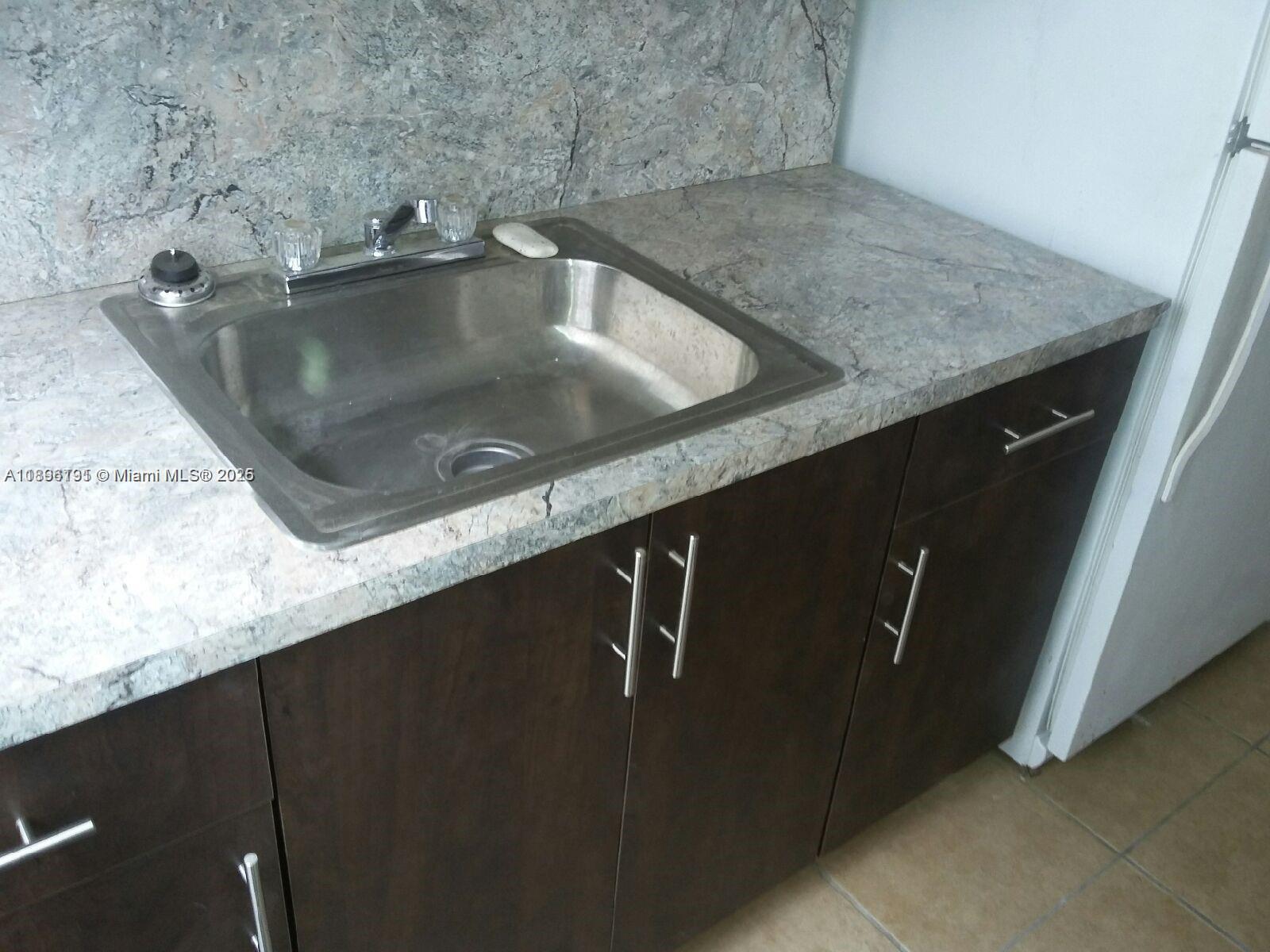 845/847/849 Michigan Ave Miami Beach, FL 33139