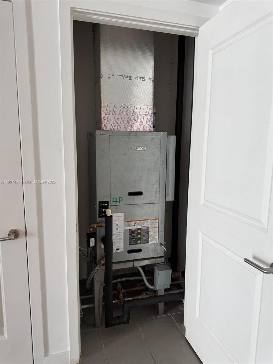 image Canvas Condo11