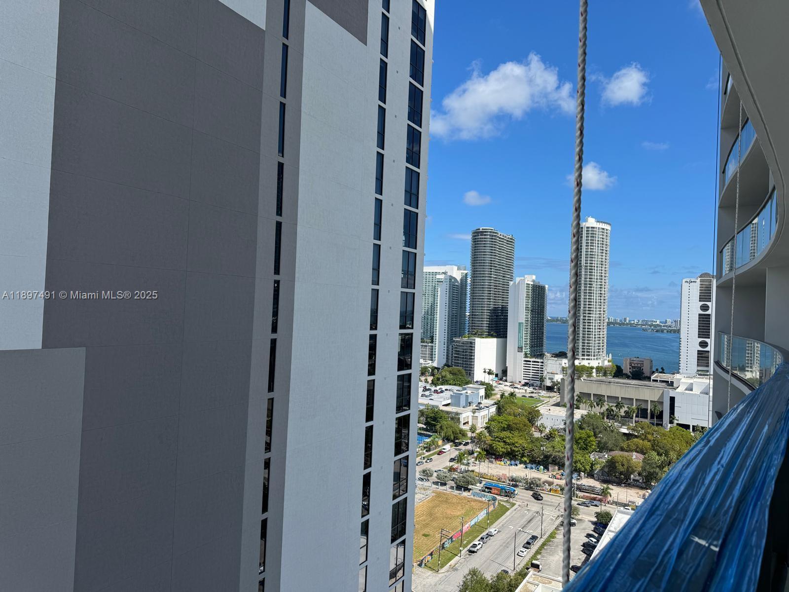 image Canvas Condo13