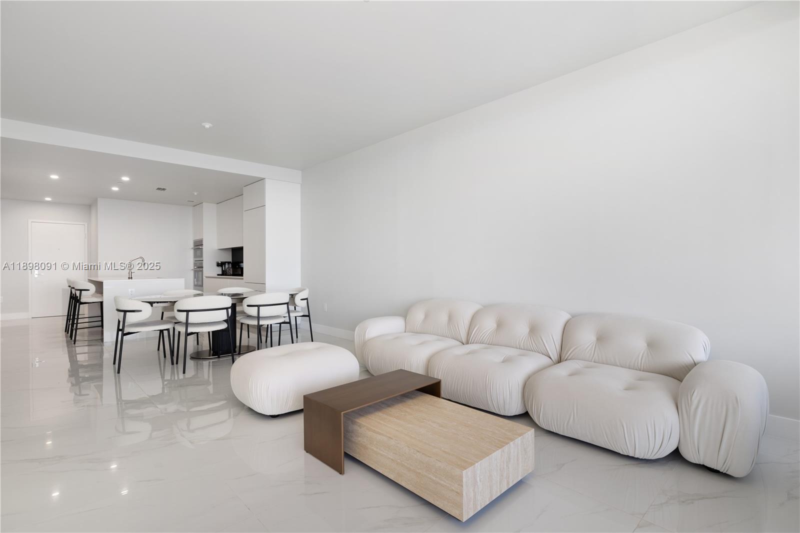 700 NE 24th St #4002 Miami, FL 33137