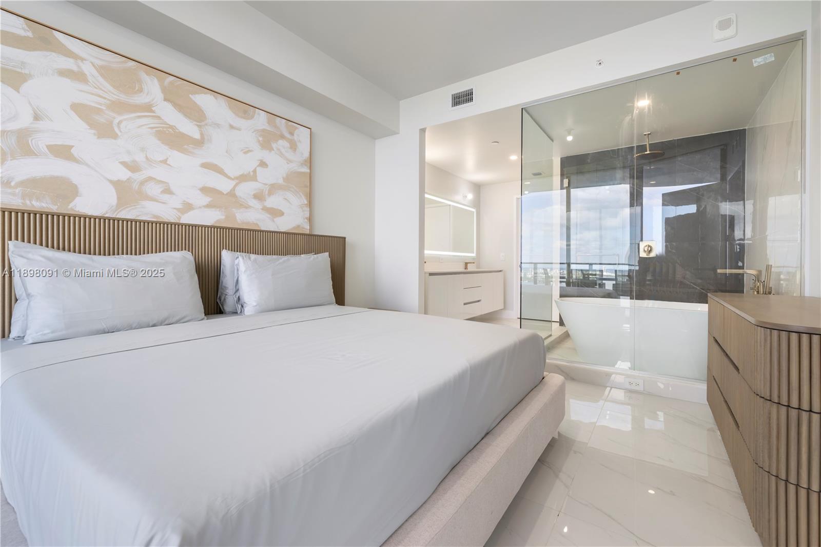 700 NE 24th St #4002 Miami, FL 33137