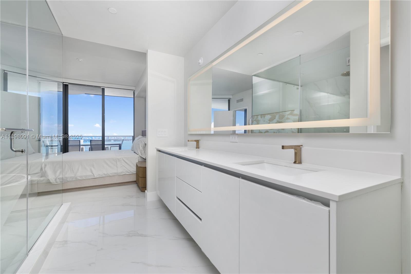 700 NE 24th St #4002 Miami, FL 33137